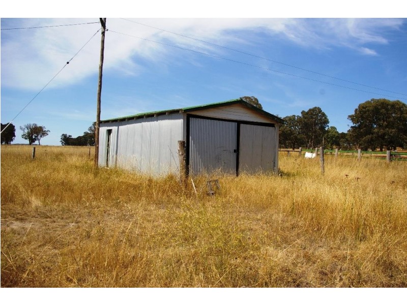 91 Bendemeer Road, Uralla NSW 2358