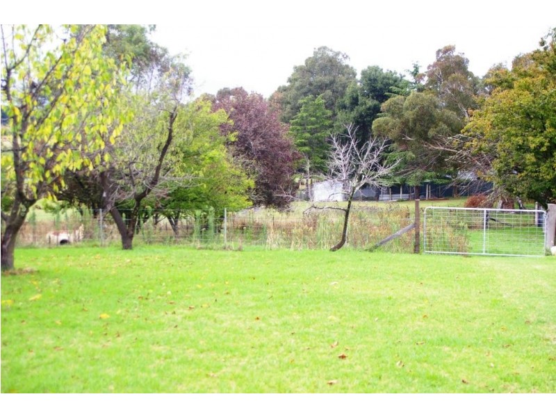 7 McGregor Street, Uralla NSW 2358