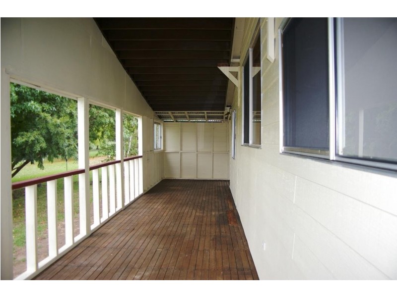 35 John Street, Uralla NSW 2358
