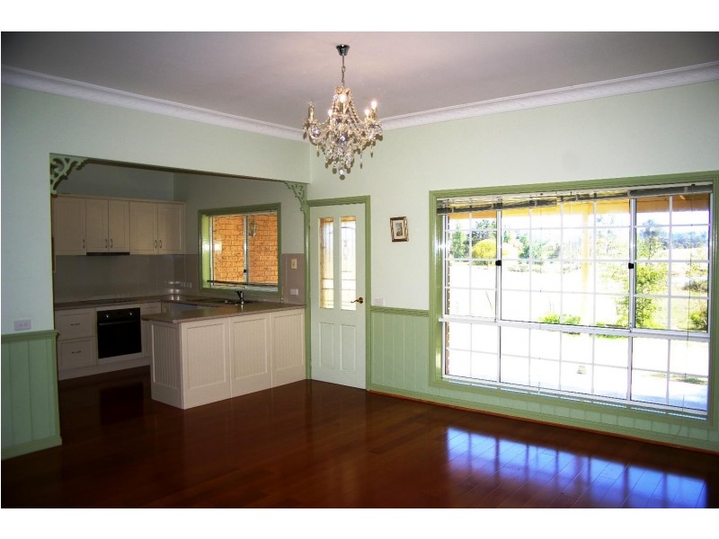 14 McKenzie Street, Uralla NSW 2358