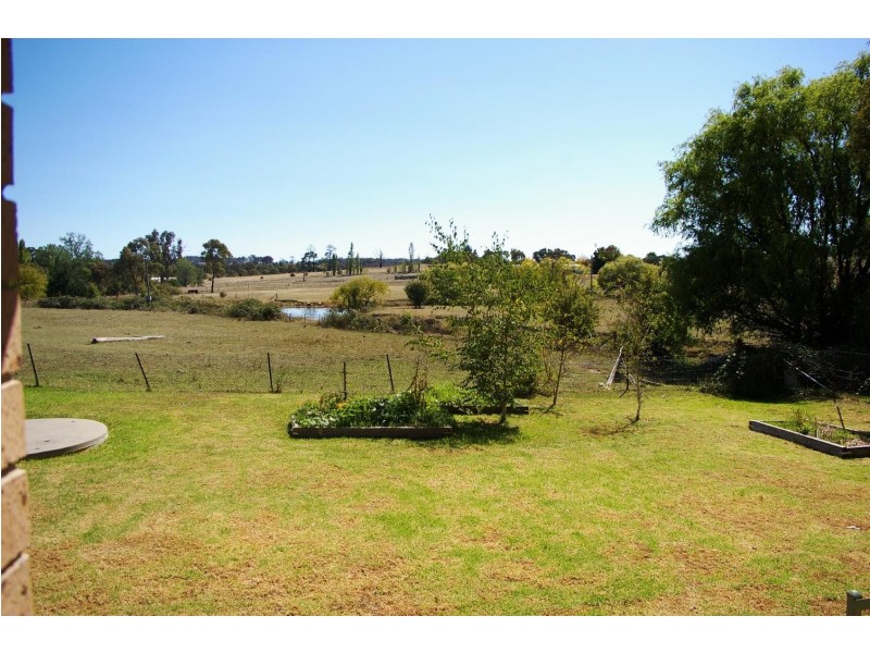 14 McKenzie Street, Uralla NSW 2358