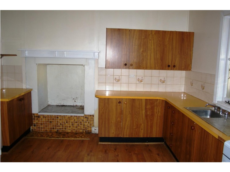 169w  Evans Street, Walcha NSW 2354