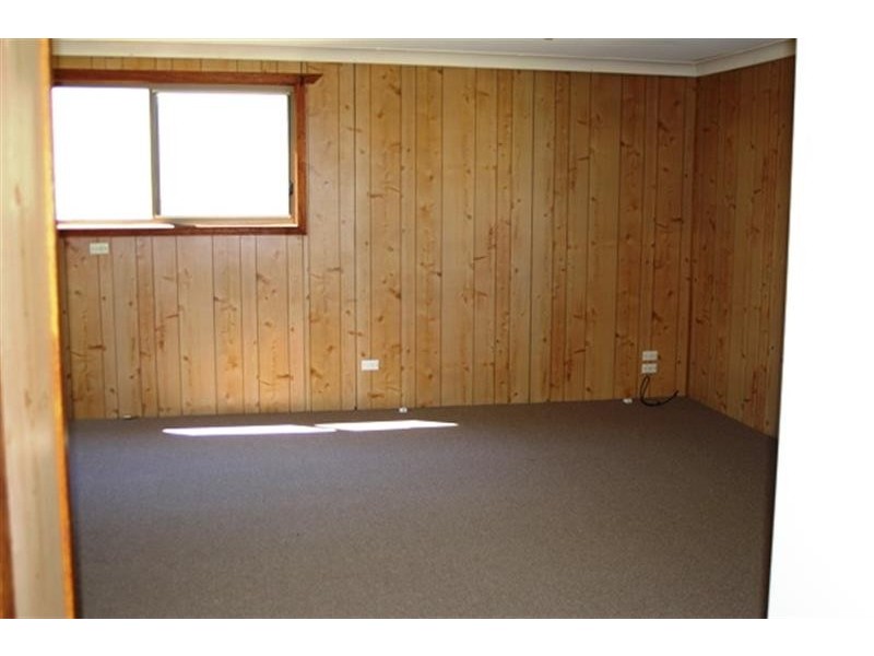 15 Dumaresq Street, Uralla NSW 2358