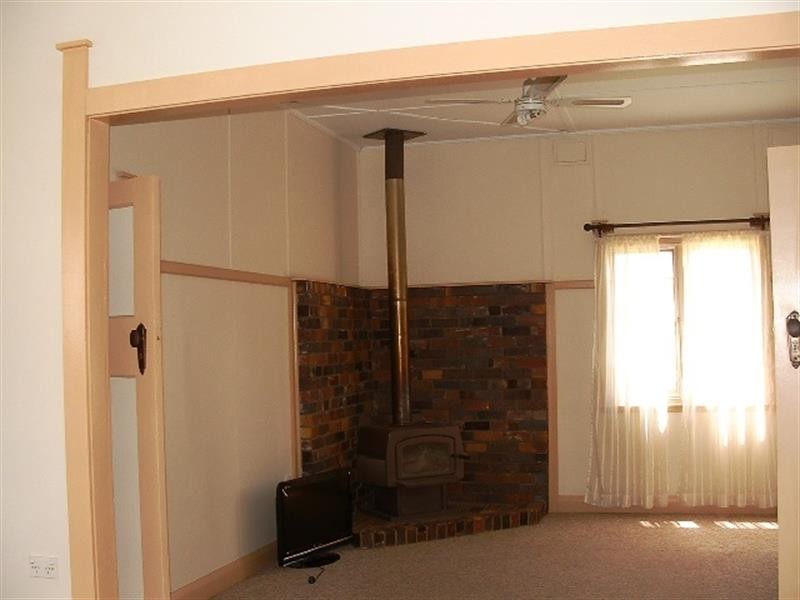 5 Duke Street, Uralla NSW 2358