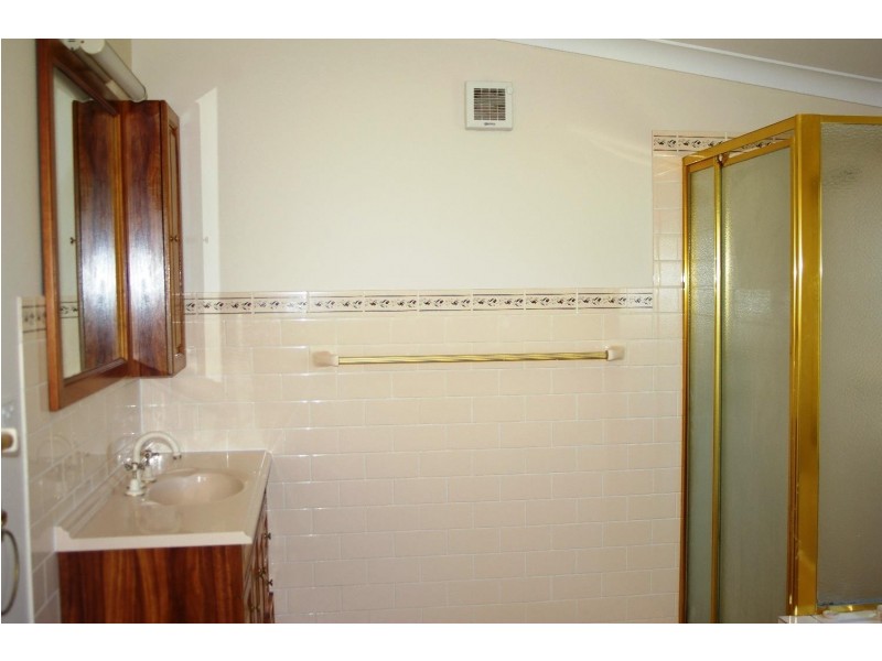 5 Duke Street, Uralla NSW 2358