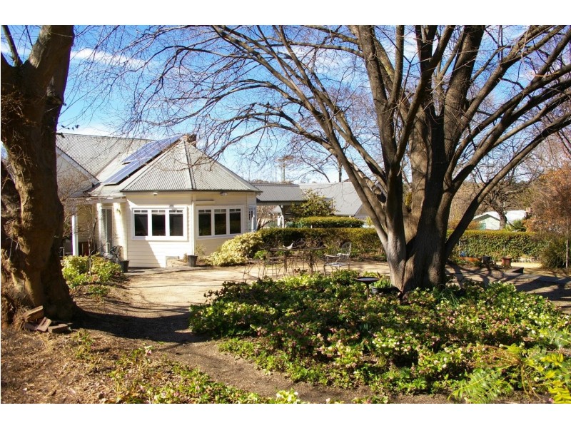 4 Park Street, Uralla NSW 2358