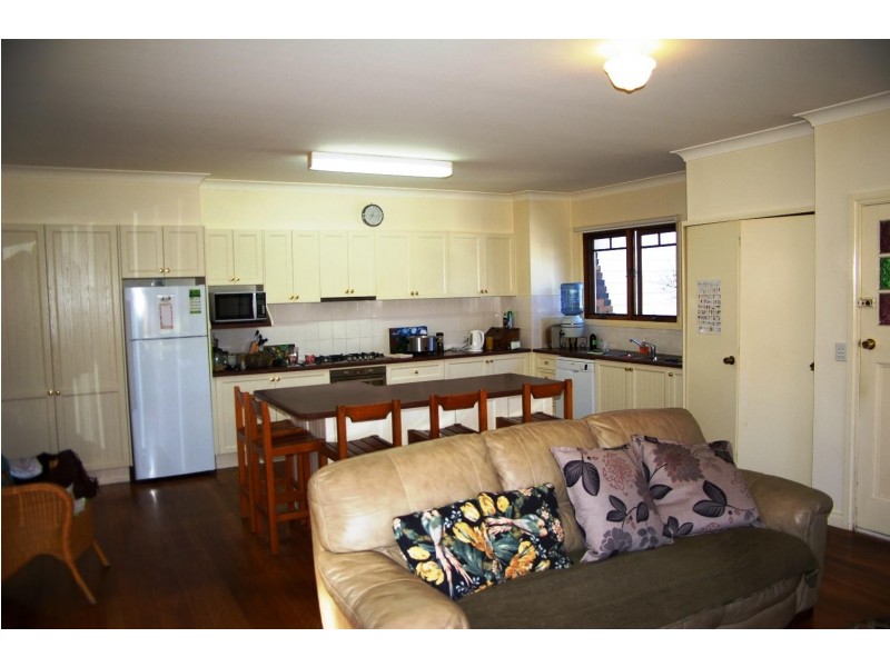 4 Park Street, Uralla NSW 2358