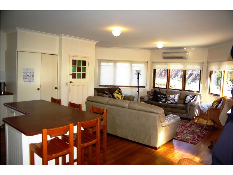 4 Park Street, Uralla NSW 2358