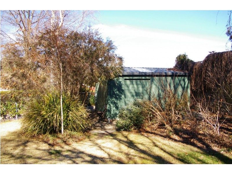 4 Park Street, Uralla NSW 2358