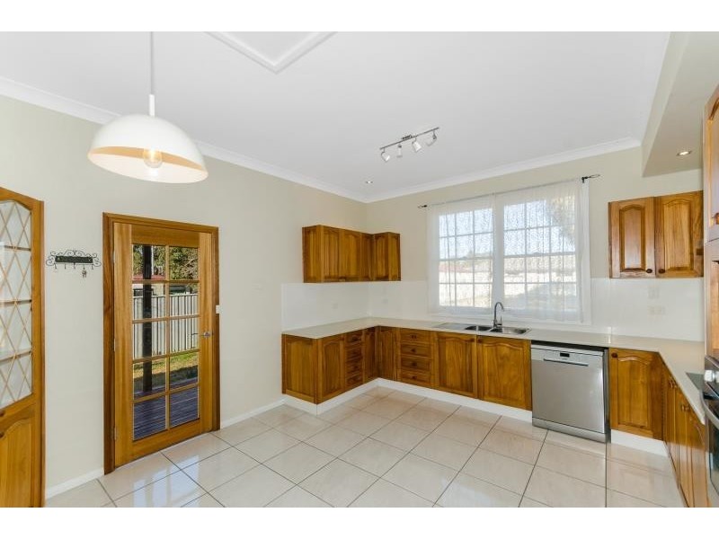 154 Bridge Street, Uralla NSW 2358