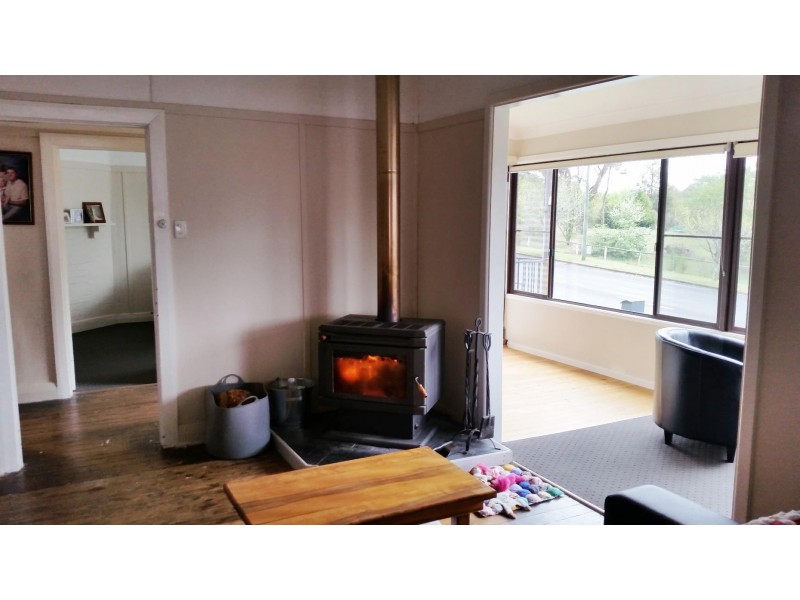 153W Fitzroy Street, Walcha NSW 2354