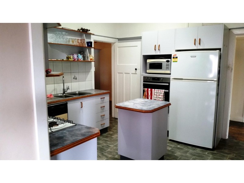 153W Fitzroy Street, Walcha NSW 2354