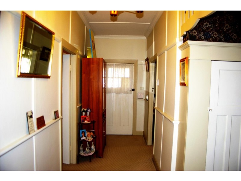 87 Bridge Street, Uralla NSW 2358