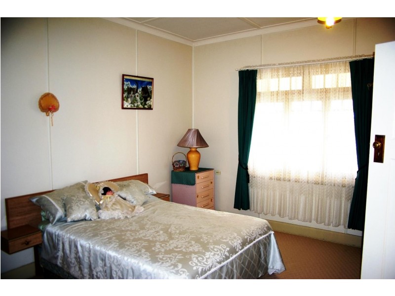 87 Bridge Street, Uralla NSW 2358