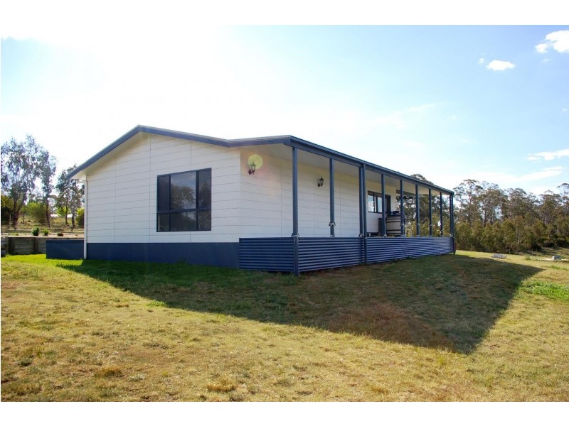 161 Oxley Drive, Walcha NSW 2354