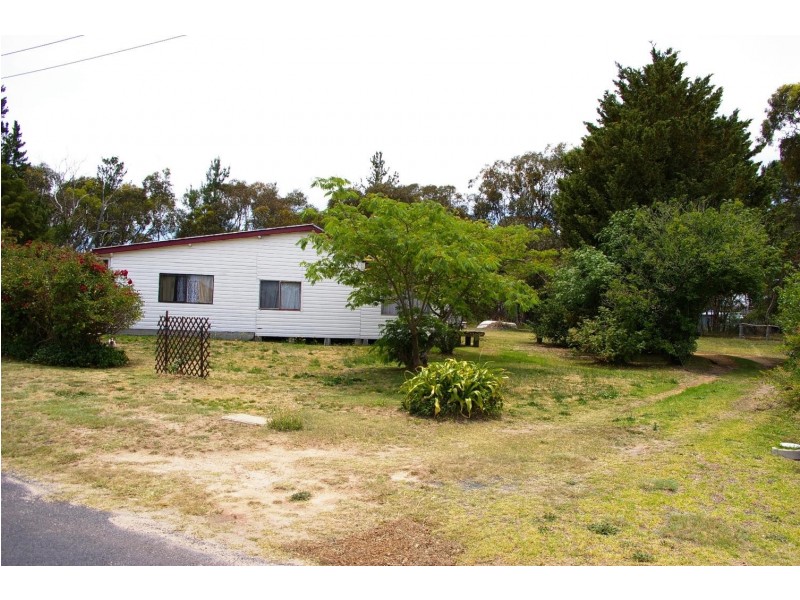 12 Wilkens Street, Uralla NSW 2358