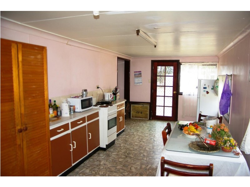 12 Wilkens Street, Uralla NSW 2358