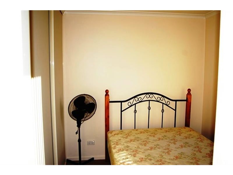 Cabin 1A Queen Street, Uralla NSW 2358