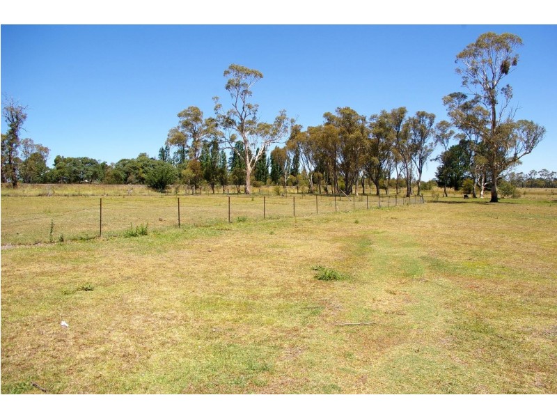 356 Noalimba Avenue, Kentucky South NSW 2354