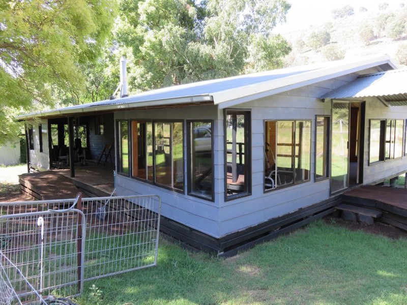2372 Barry  Road, Hanging Rock NSW 2340