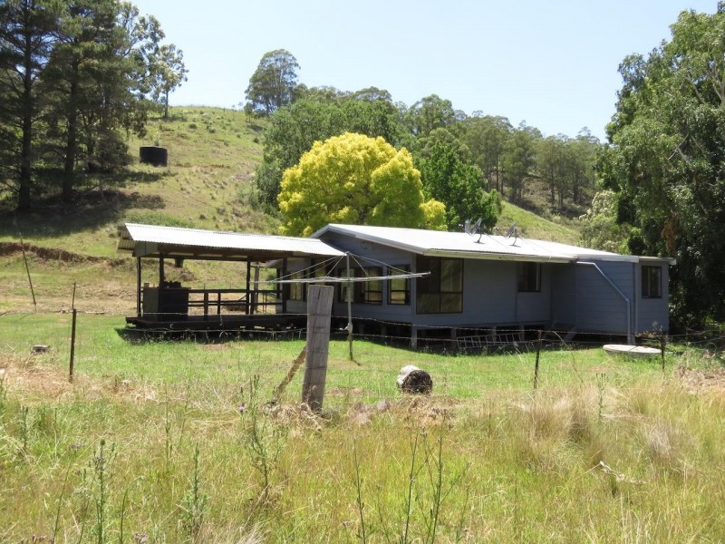 2372 Barry  Road, Hanging Rock NSW 2340