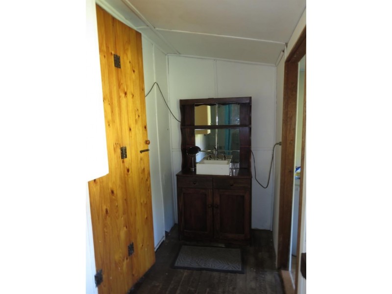 2372 Barry  Road, Hanging Rock NSW 2340