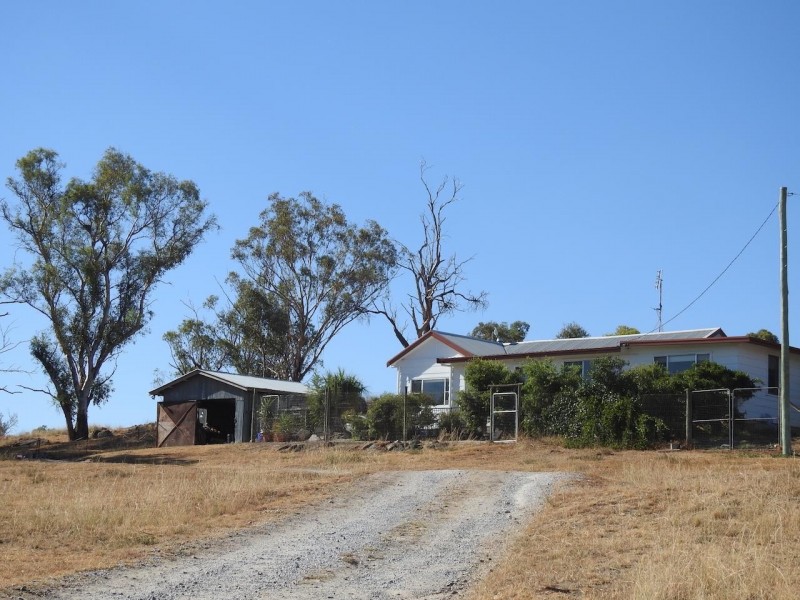 64 Porcupine Lane, Tamworth NSW 2340