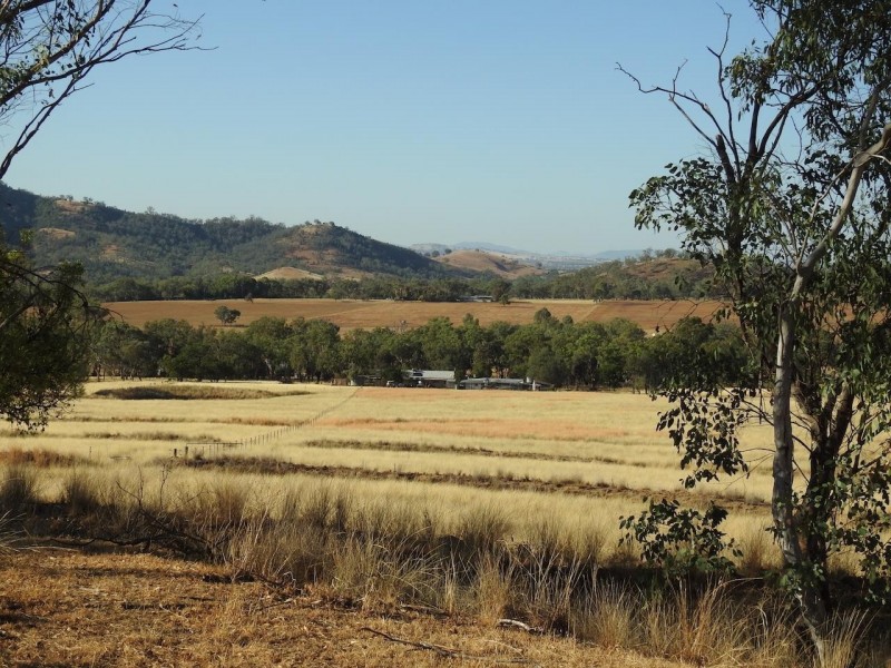 64 Porcupine Lane, Tamworth NSW 2340