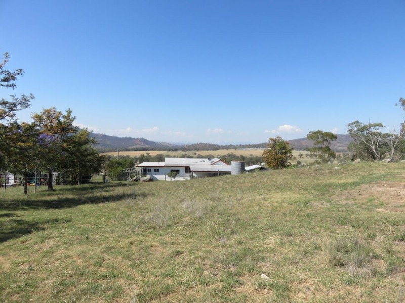 64 Porcupine Lane, Tamworth NSW 2340