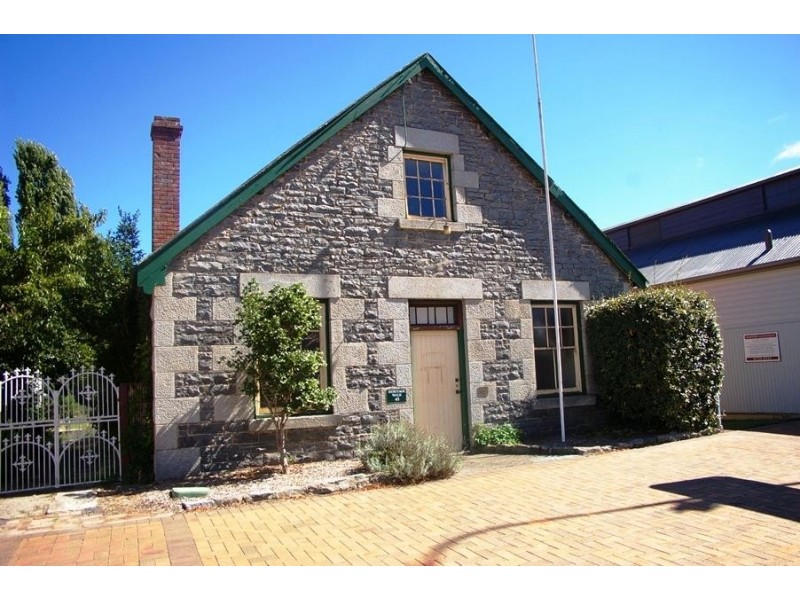 47 Bridge St, Uralla NSW 2358