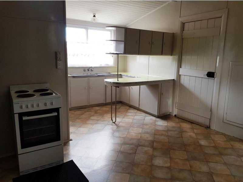 42 East Street, Uralla NSW 2358