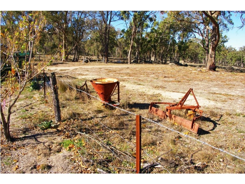 220 Glen Barra Road, Watsons Creek NSW 2355