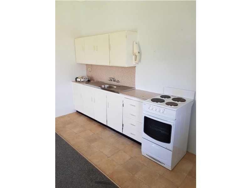 2/37 Park Street, Uralla NSW 2358