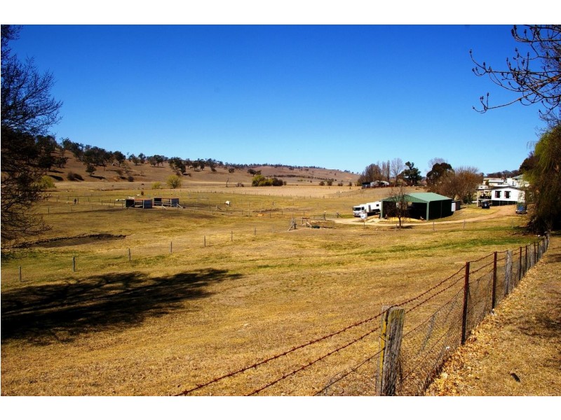 105s Derby Street, Walcha NSW 2354