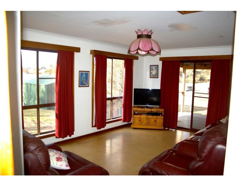 105s Derby Street, Walcha NSW 2354