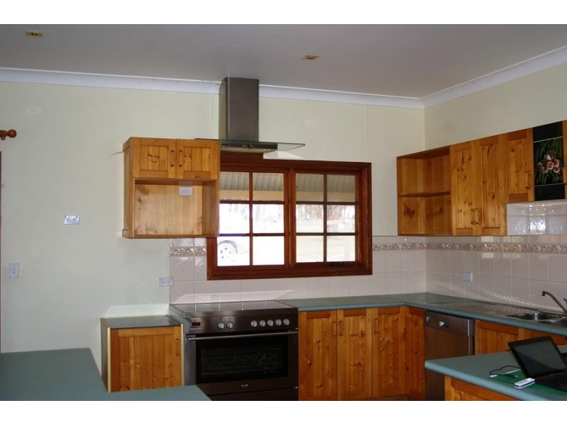 7168 New England Highway, Kentucky NSW 2354