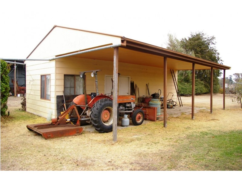 53 Reeves Road, Kentucky NSW 2354