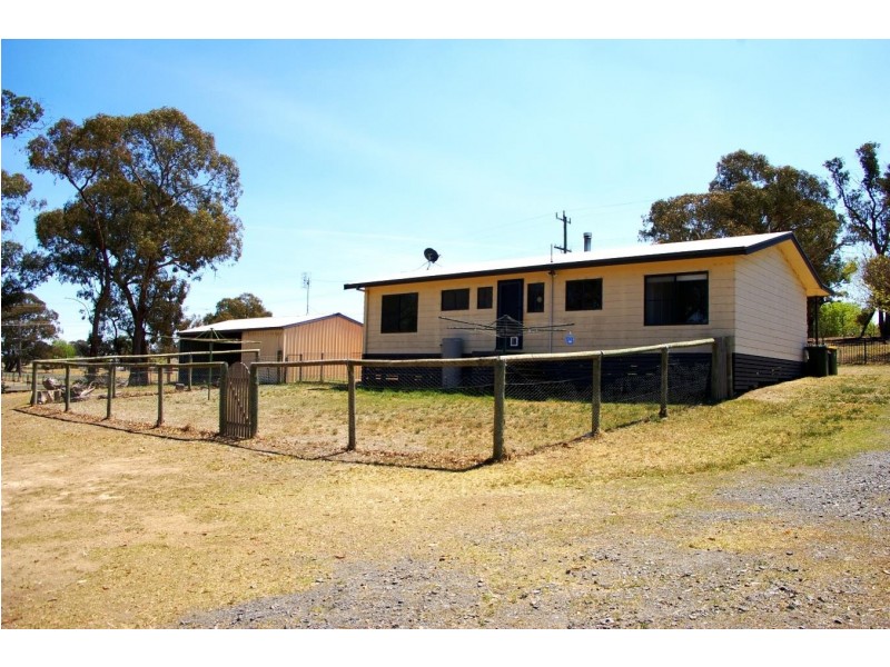 199W Hill Street, Walcha NSW 2354