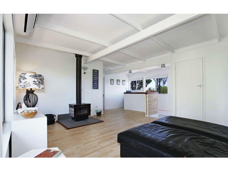 11 Church Avenue, Uralla NSW 2358