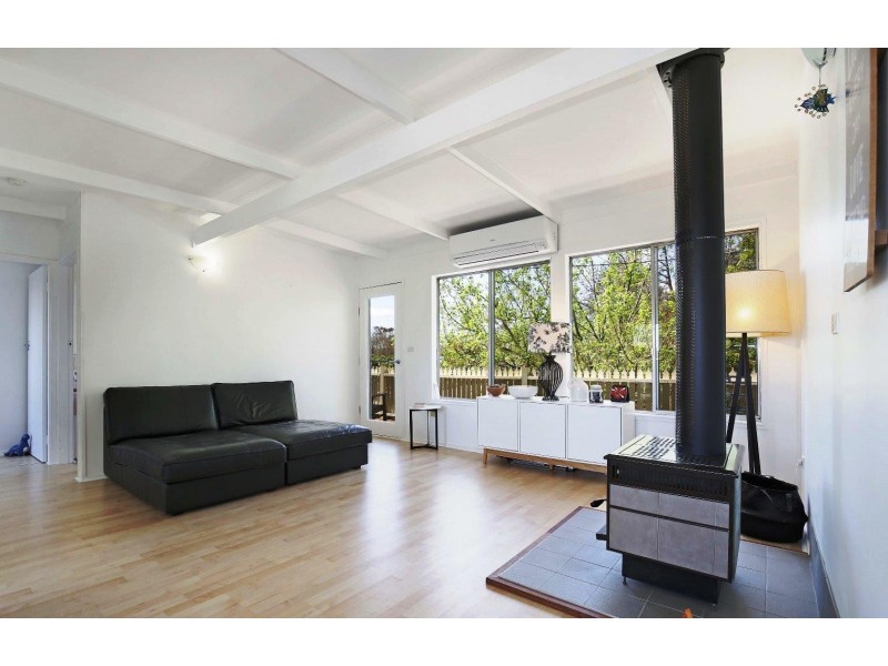 11 Church Avenue, Uralla NSW 2358