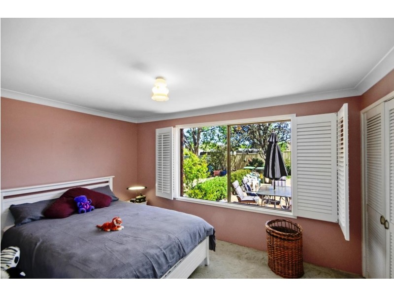 24 Plane Avenue, Uralla NSW 2358