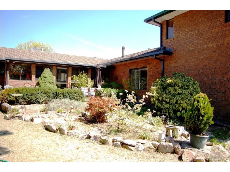 24 Plane Avenue, Uralla NSW 2358