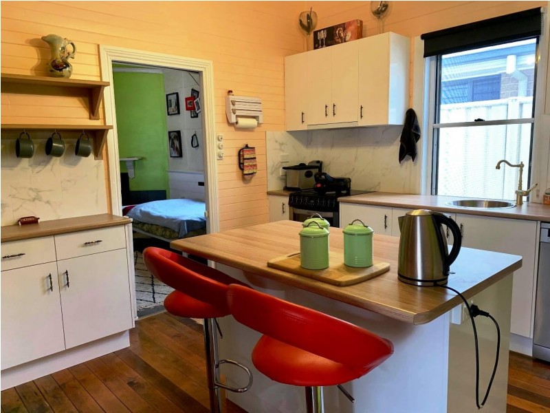 81 Bridge Street, Uralla NSW 2358