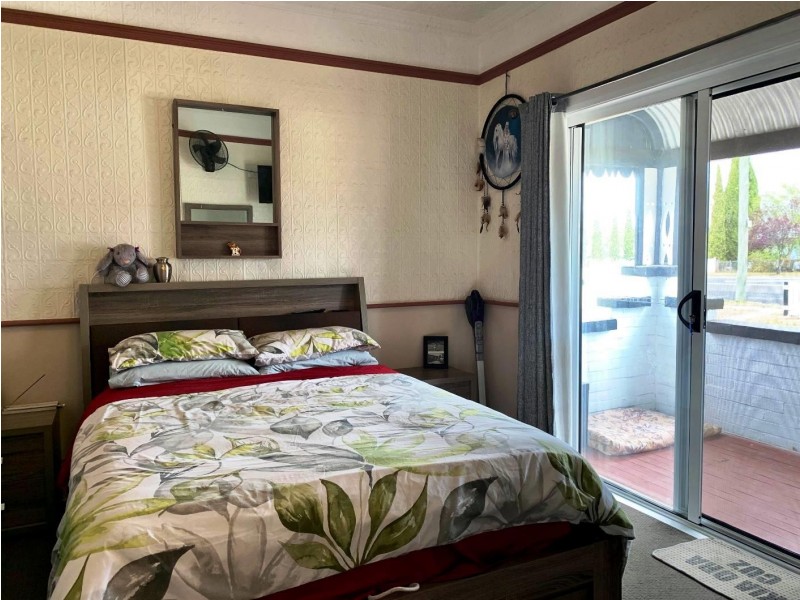 81 Bridge Street, Uralla NSW 2358