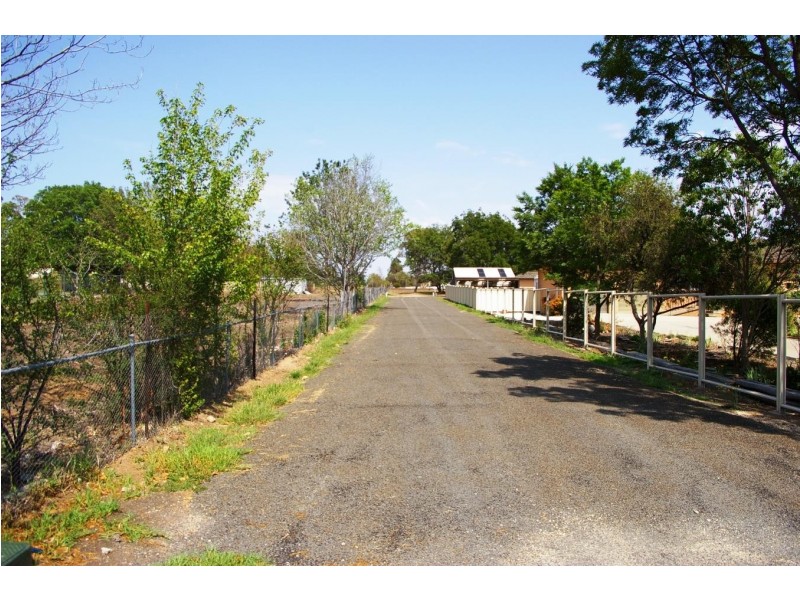 5A Plane Avenue, Uralla NSW 2358