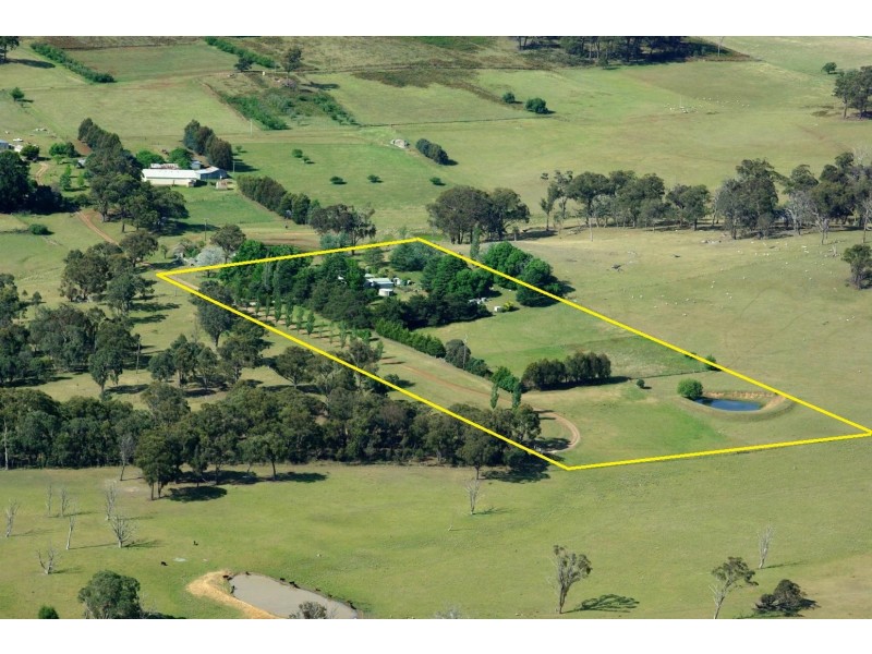 142 Rock Abbey Road, Uralla NSW 2358