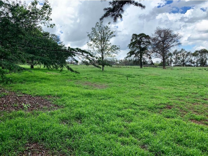 142 Rock Abbey Road, Uralla NSW 2358