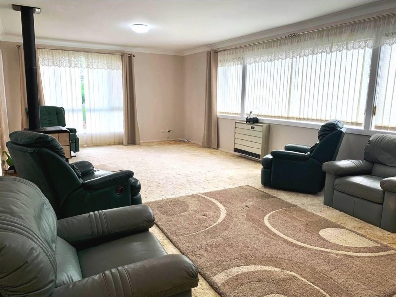 142 Rock Abbey Road, Uralla NSW 2358