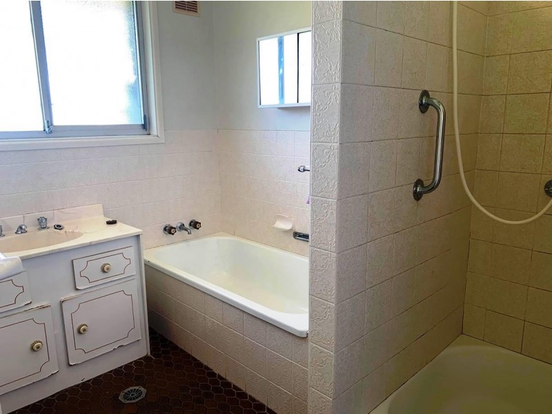 1 High Street, Uralla NSW 2358