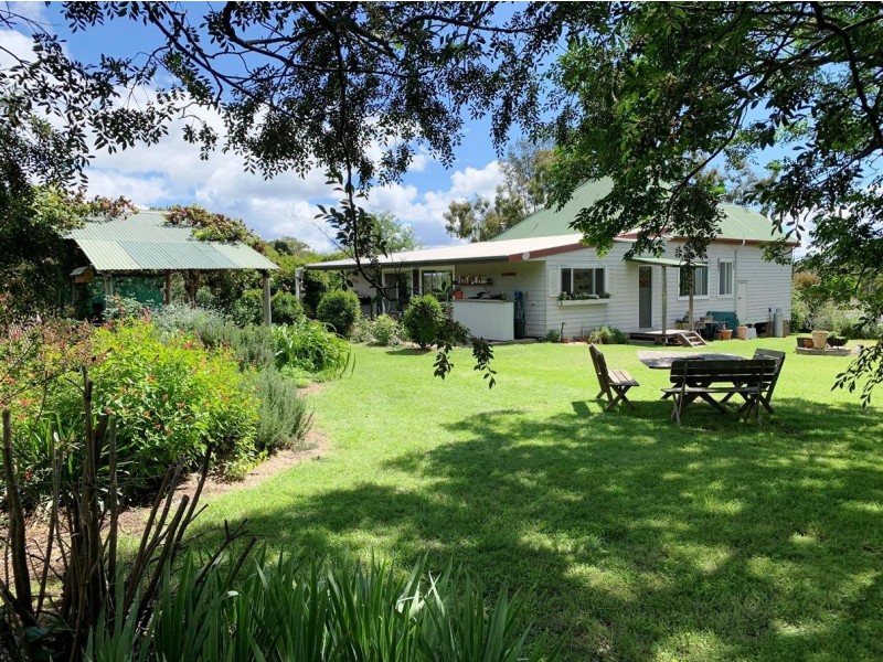 343 Rocky River Road, Uralla NSW 2358